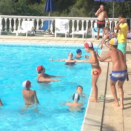 Emarine Con Servizio Incluso Hotel apartamentowy 3*