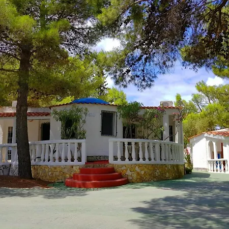 Emarine Aparthotel 3*