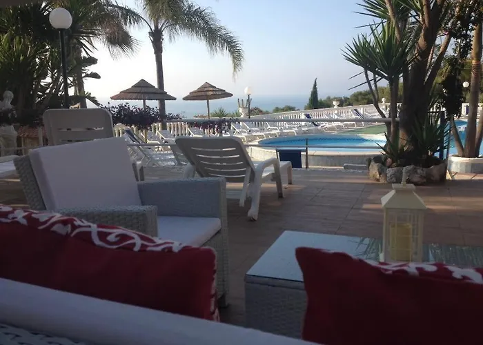 Emarine Con Servizio Incluso Aparthotel Peschici