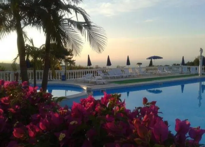 Emarine Con Servizio Incluso Aparthotel