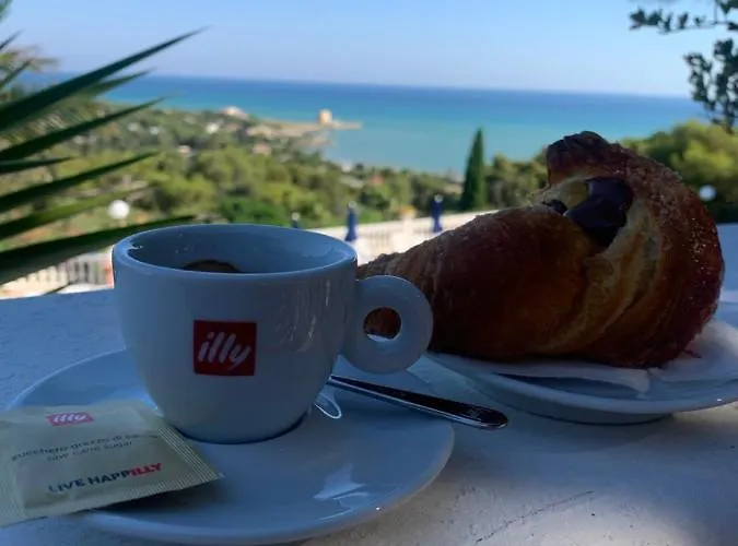 Emarine Con Servizio Incluso 3* Peschici