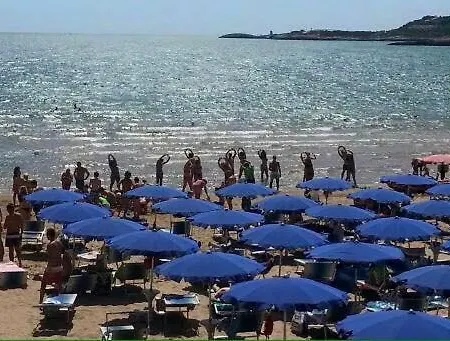Emarine Con Servizio Incluso 3*