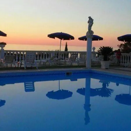Apart-hotel Emarine Con Servizio Incluso Peschici