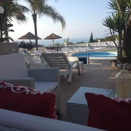 Emarine Con Servizio Apartahotel Peschici