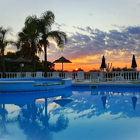 Apartahotel Emarine