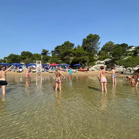 Emarine Apartahotel 3*
