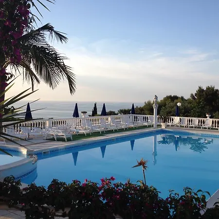 Emarine Aparthotel Peschici