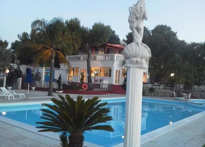 Apartahotel Emarine Con Servizio 3*